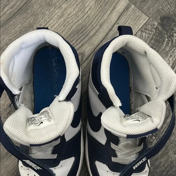 Nike Navy Blue and White Sneakers with High-Top Silhouette - Picture 7 of 8